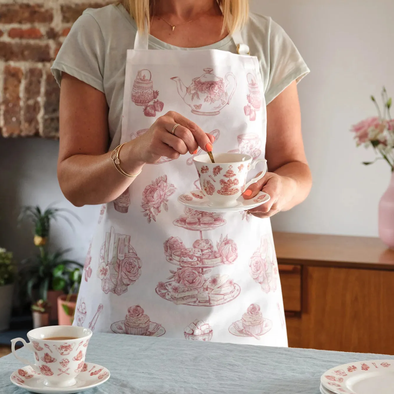Victoria Eggs Afternoon Tea Apron- Aprons