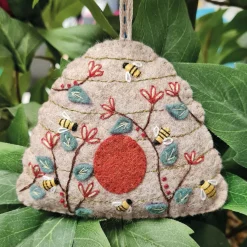 Corinne Lapierre Beehive Felt Craft Mini Kit- Crafts|Children