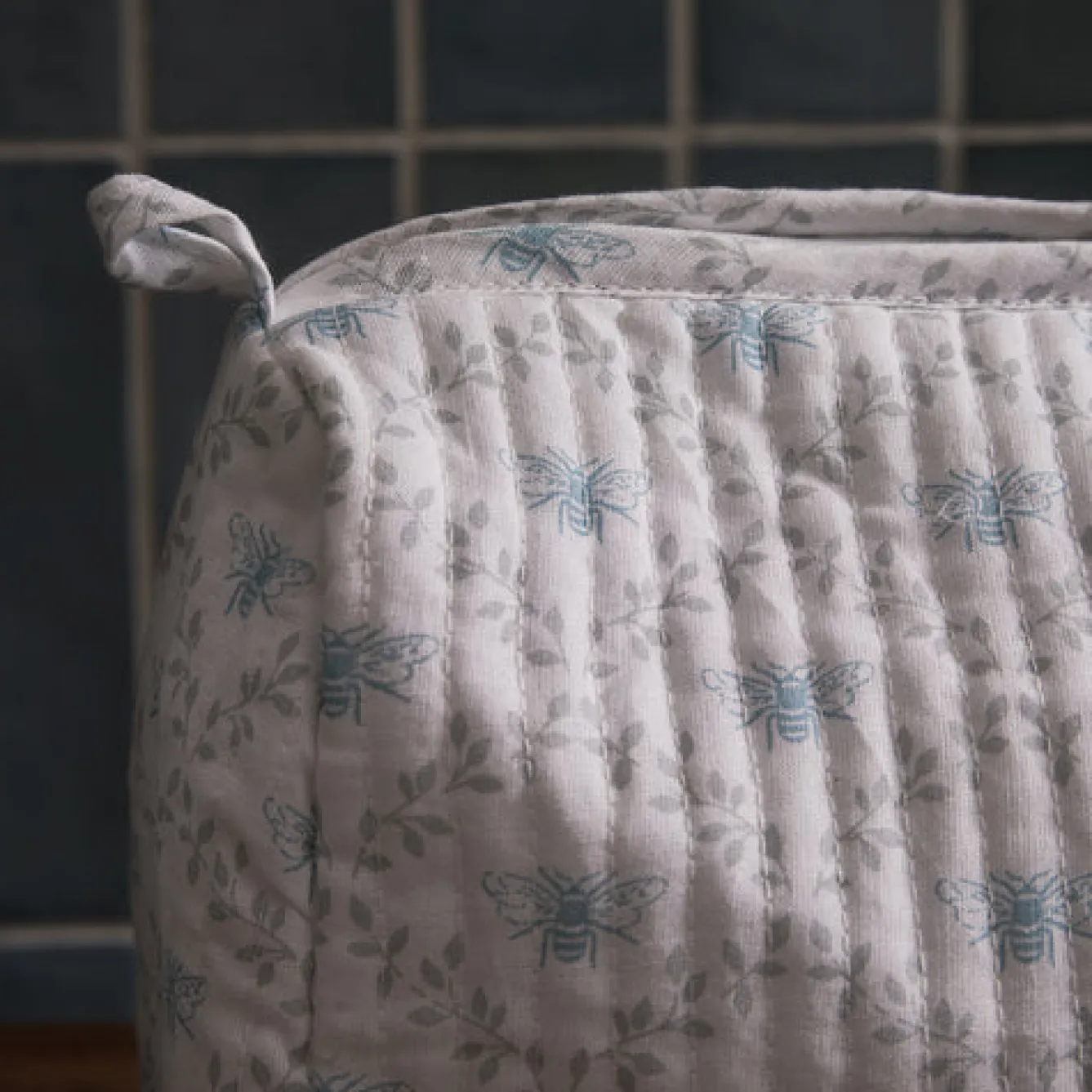 Sophie Allport Bees & Leaves Quilted Cotton Wash Bag - Large- Bags