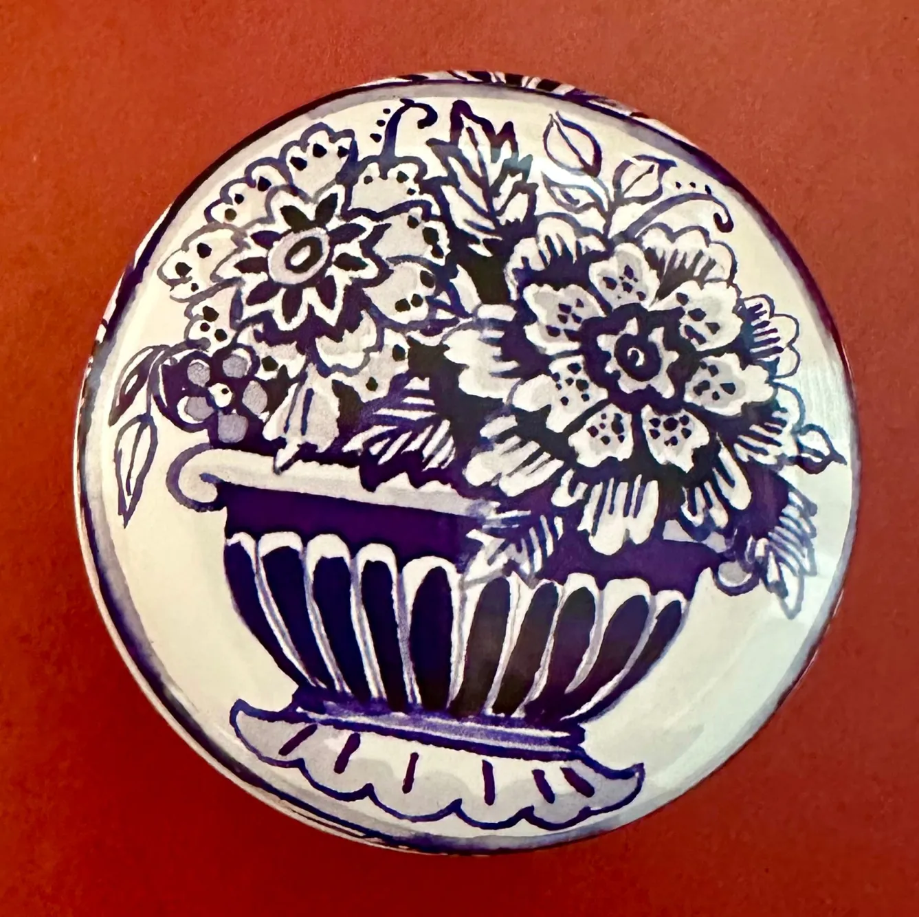 Elite Tins Blue & White Mini Round Tin- Flowers & Fruits