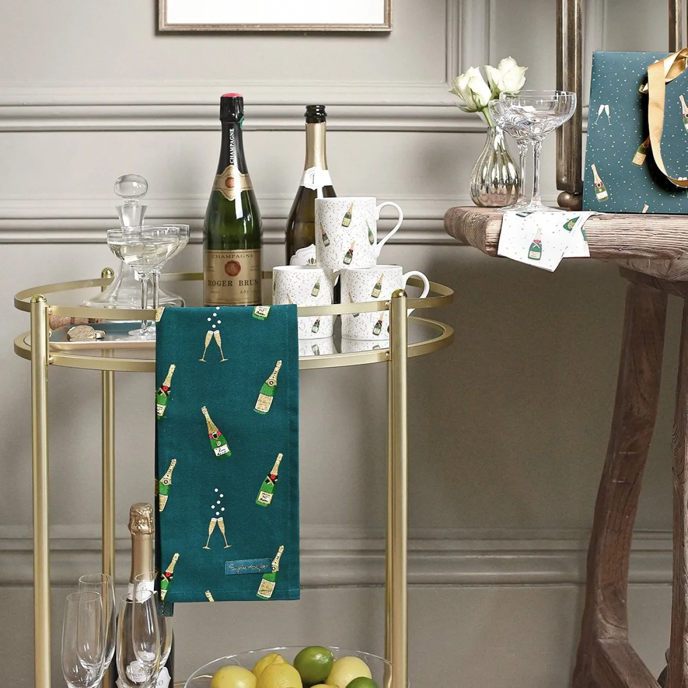 Sophie Allport Bubbles & Fizz Tea Towel- Tea|Tea