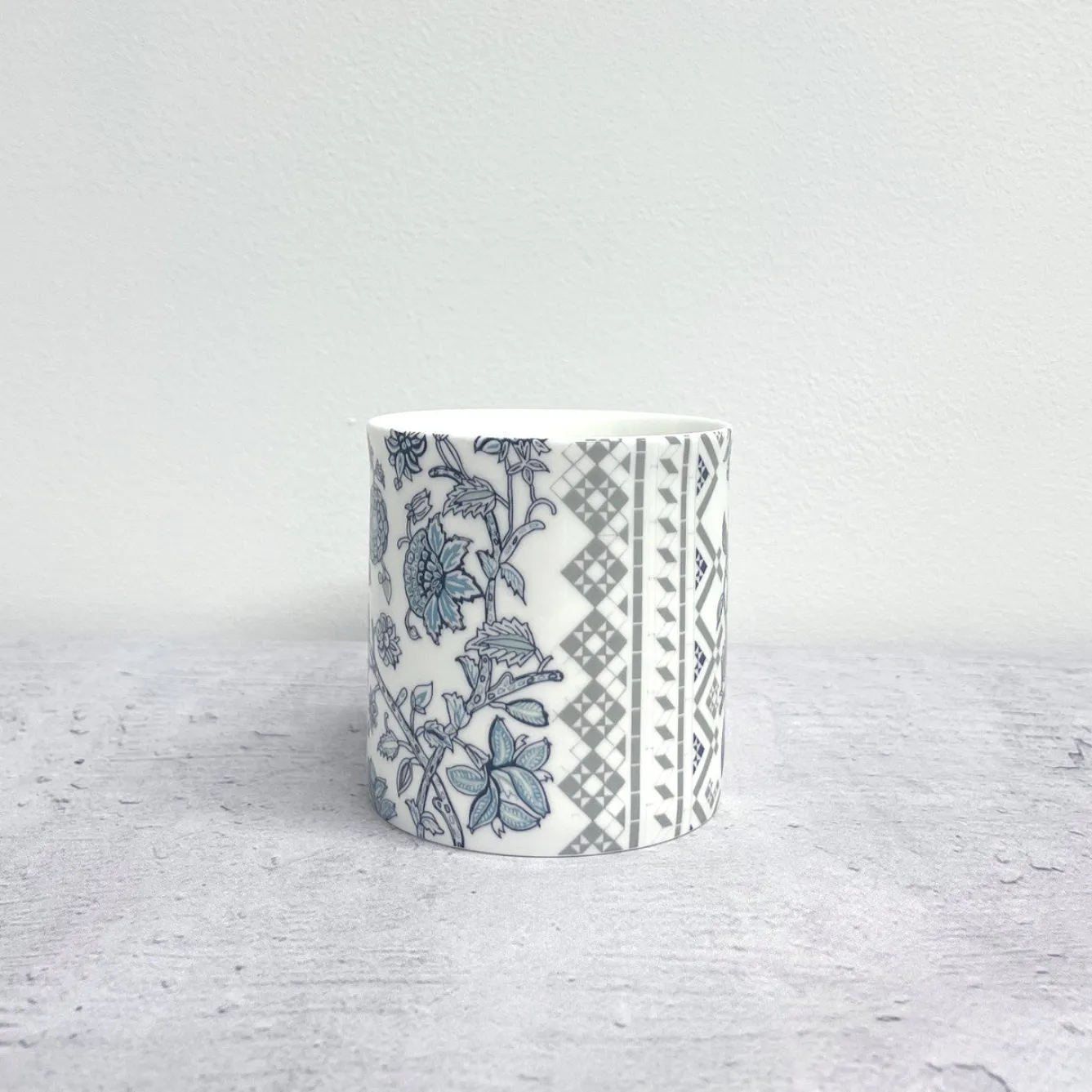 Alex Allday Camelia Fine Bone China Mug- Tea|Blues
