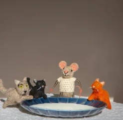 Sew Heart Felt Cat Lady Mouse with a Ginger Cat- Children