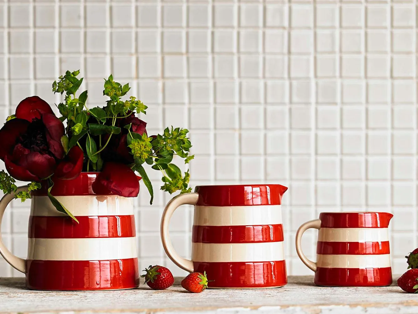 Cornishware Large Dreadnought Jug- Jugs