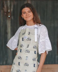 Laura Fisher Country Farm Cotton Apron- Aprons