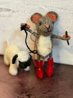 Sew Heart Felt Dog Walker Felt Mouse with Pug- Children