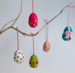 Bergin & Bath Easter Eggs Needle Felting Kit- Crafts