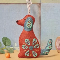 Corinne Lapierre Folk Dog Felt Craft Mini Kit- Crafts|Children