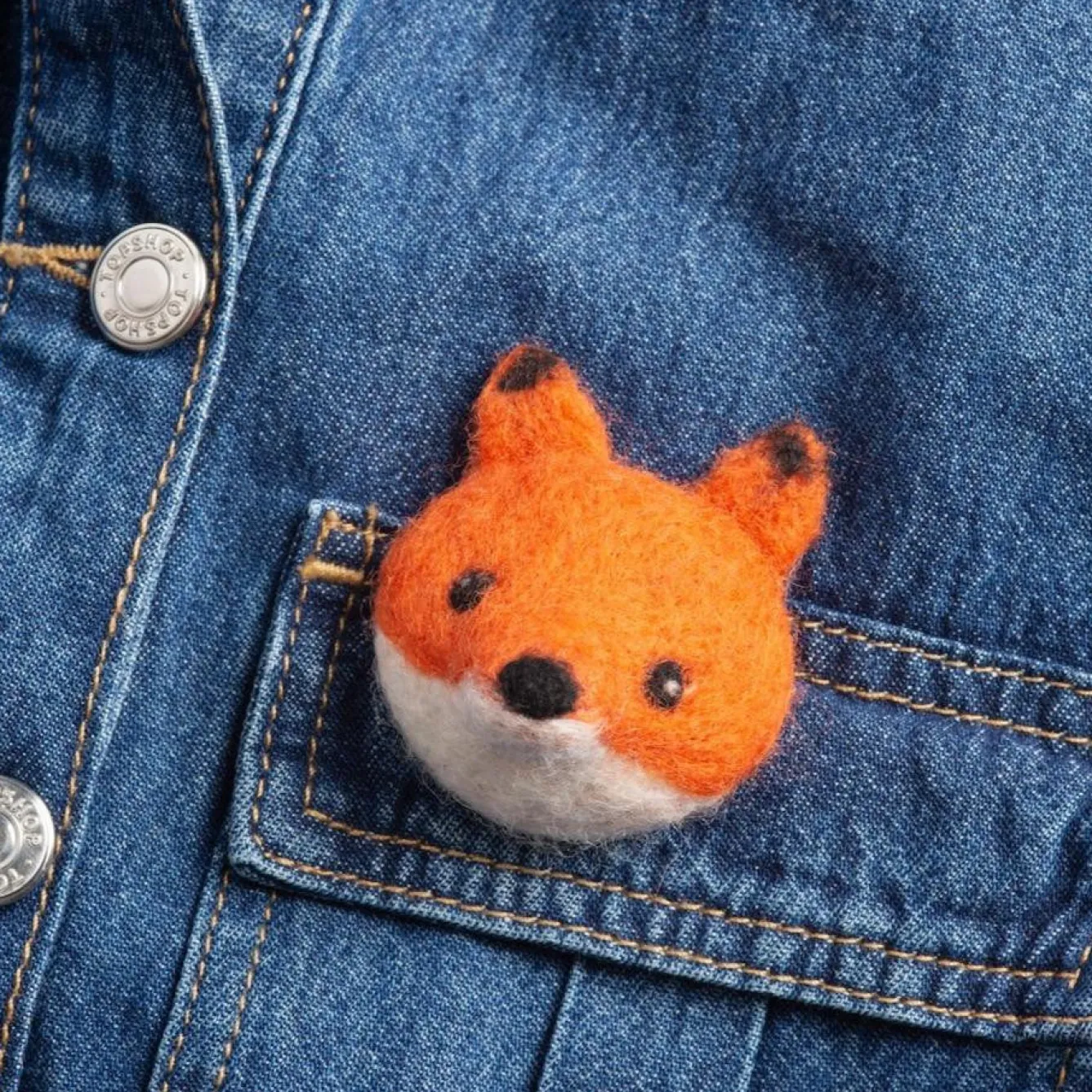 Hawthorn Handmade Fox Brooch Felting Kit- Crafts|Children