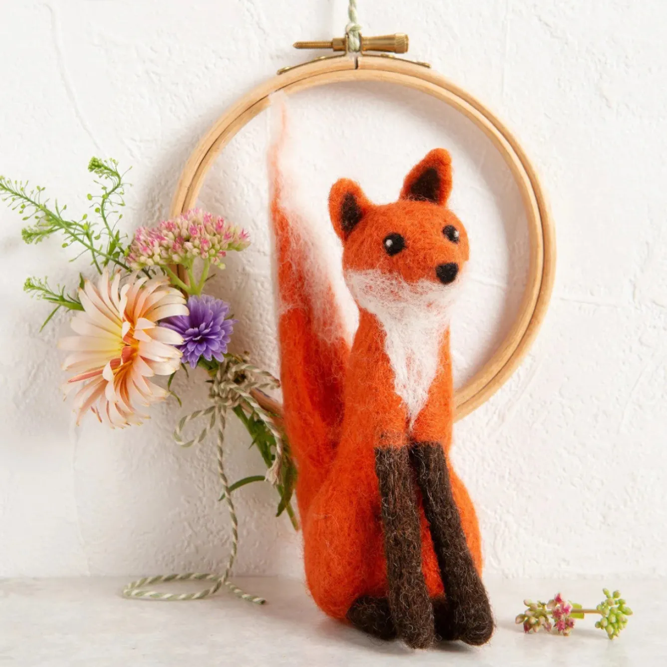 Hawthorn Handmade Fox Needle Felting Kit- Crafts