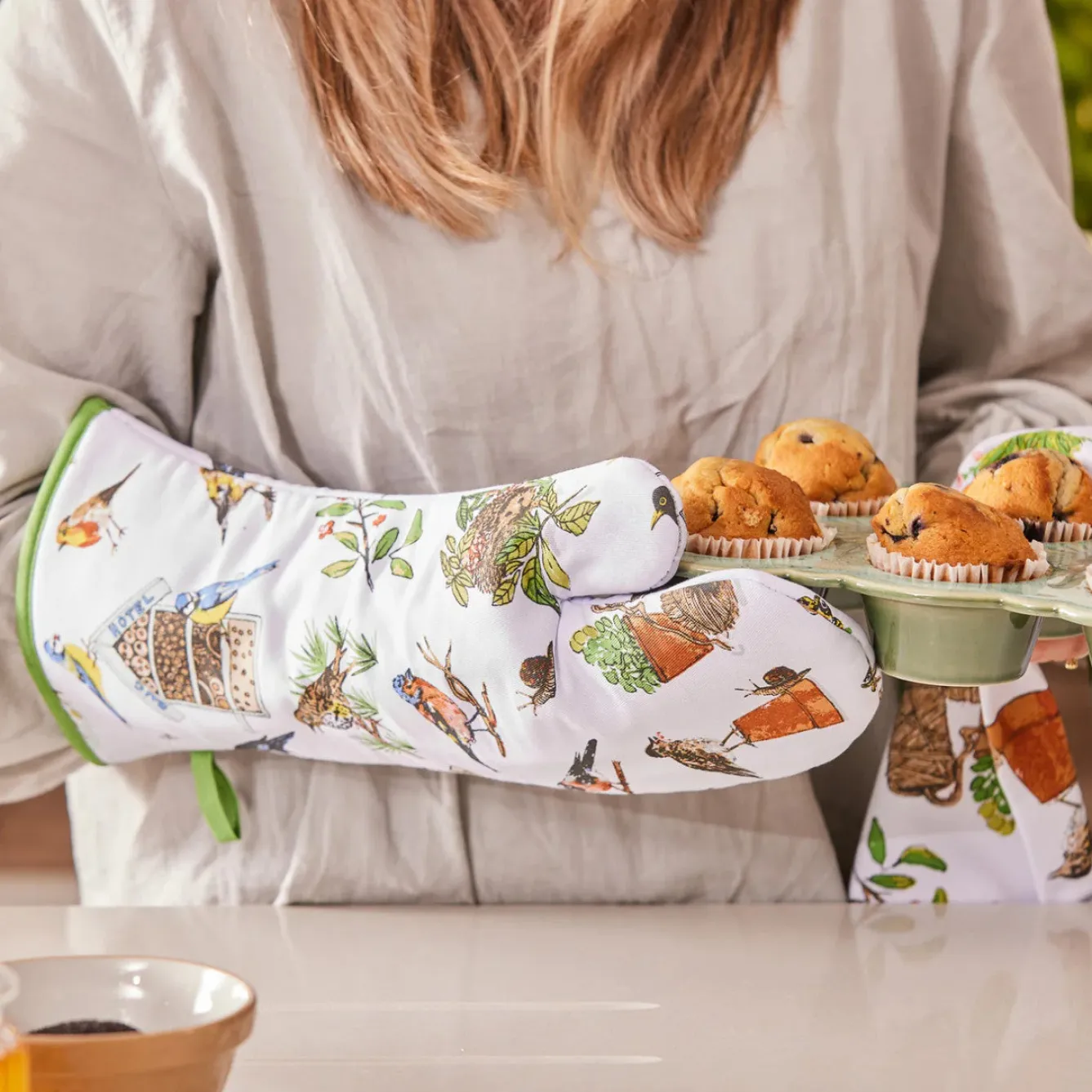 Ulster Weavers Garden Birds Gauntlet- Animals|Gardening