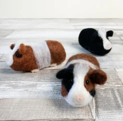 Bergin & Bath Guinea Pigs Needle Felting Kit- Crafts