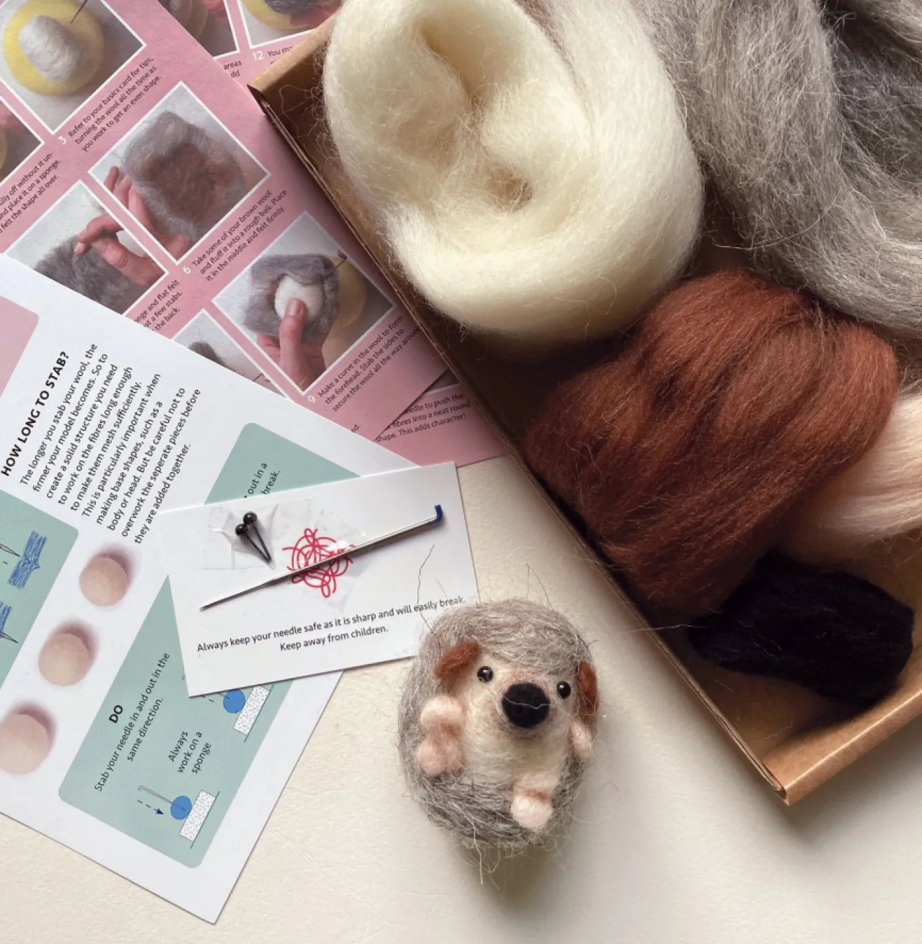 Bergin & Bath Hedgehog Needle Felting Kit- Crafts