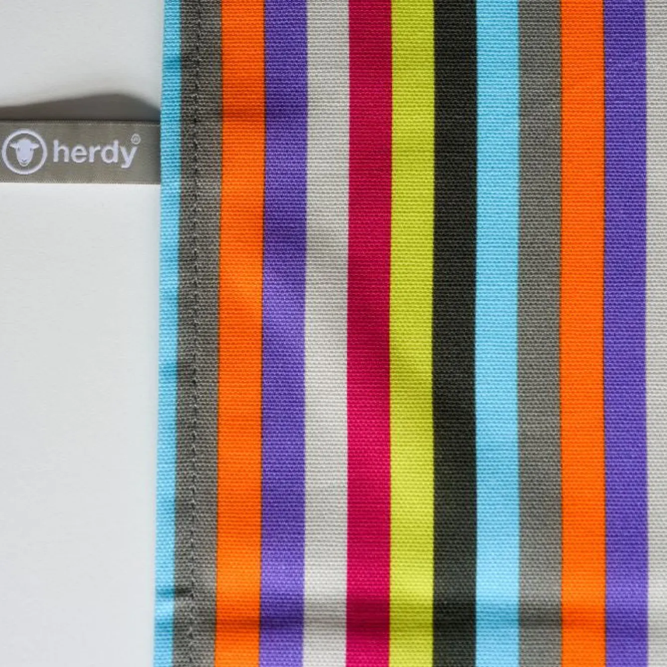 The Herdy Company Herdy Peep Stripe Cotton Tea Towel- Tea|Tea