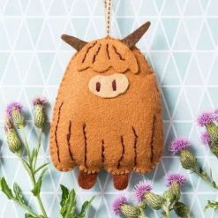 Corinne Lapierre Highland Cow Felt Craft Mini Kit- Crafts|Children
