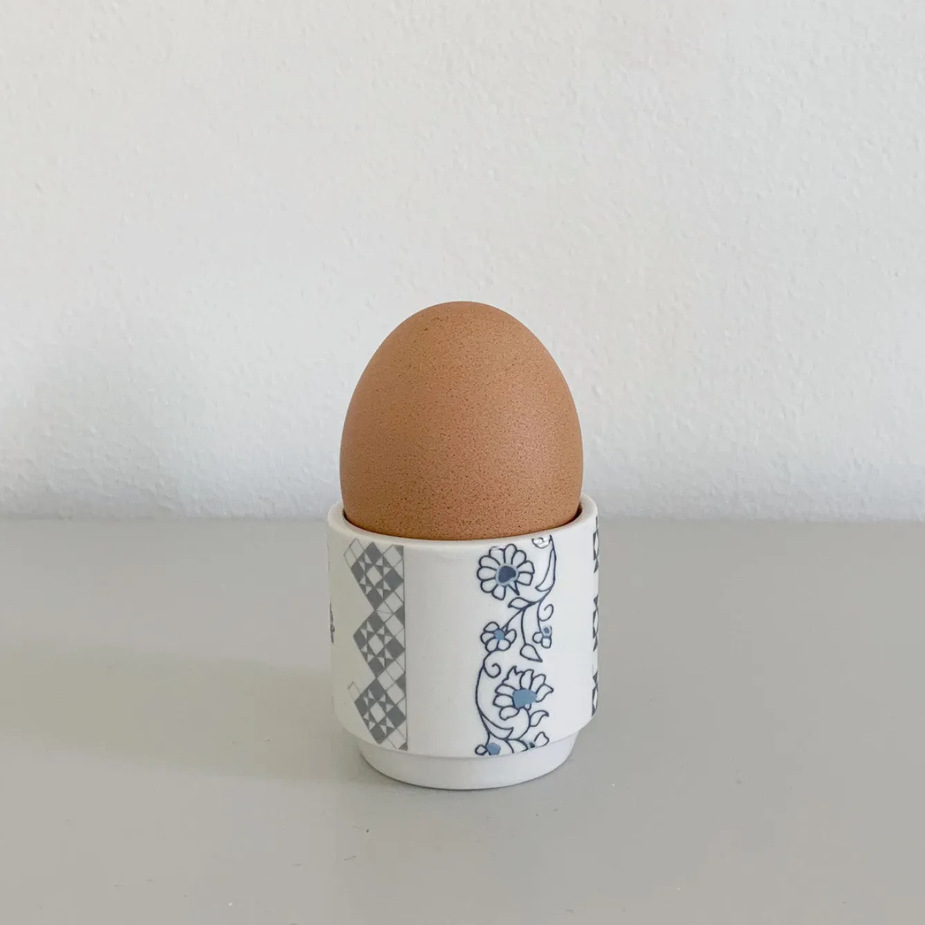Alex Allday Jasmine Ceramic Egg Cup- Tea|Egg Cups