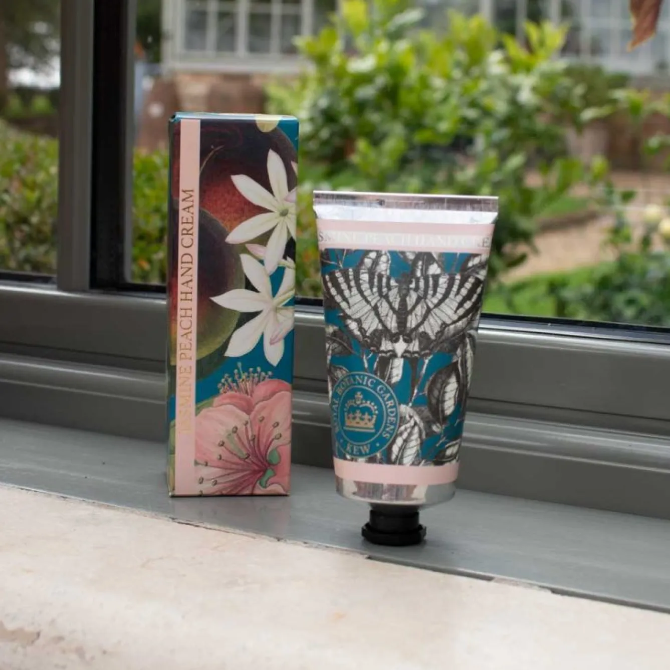 English Soap Company Kew Gardens Jasmine Peach Hand Cream- Soaps & Lotions