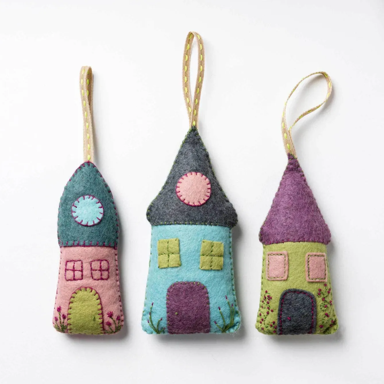 Corinne Lapierre Lavender Houses Wool Mix Felt Craft Kit- Crafts|Children