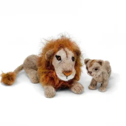 The Crafty Kit Co. Lion & Cub Needle Felting Craft Kit- Crafts|Children