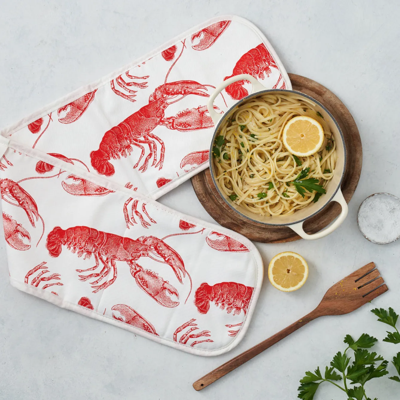 Thornback & Peel Lobster Double Oven Glove- Tea|Oven Gloves/Mitts
