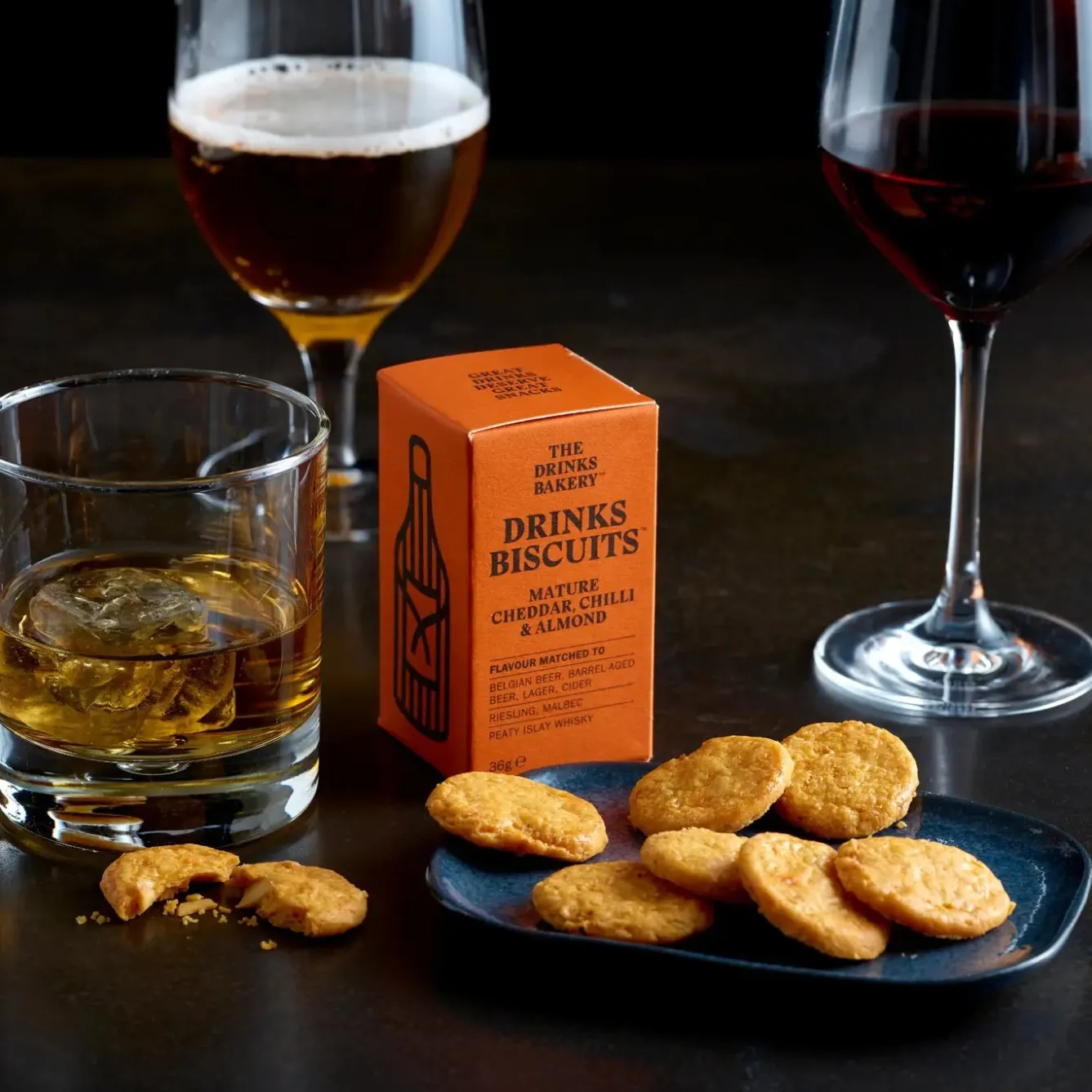 The Drinks Bakery Mature Cheddar, Chilli and Almond Drinks Biscuits 110g- Tea|Snacks & Crackers