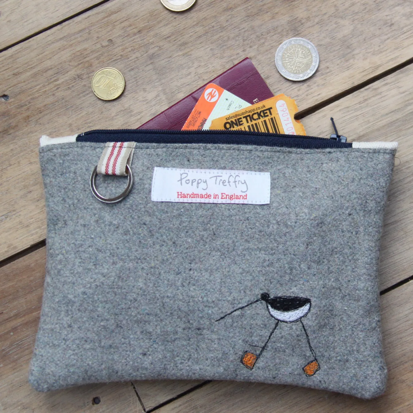 Poppy Treffry Oyster Catcher Flat Embroidered Zip Purse with Keyring- Storage|Key Chains