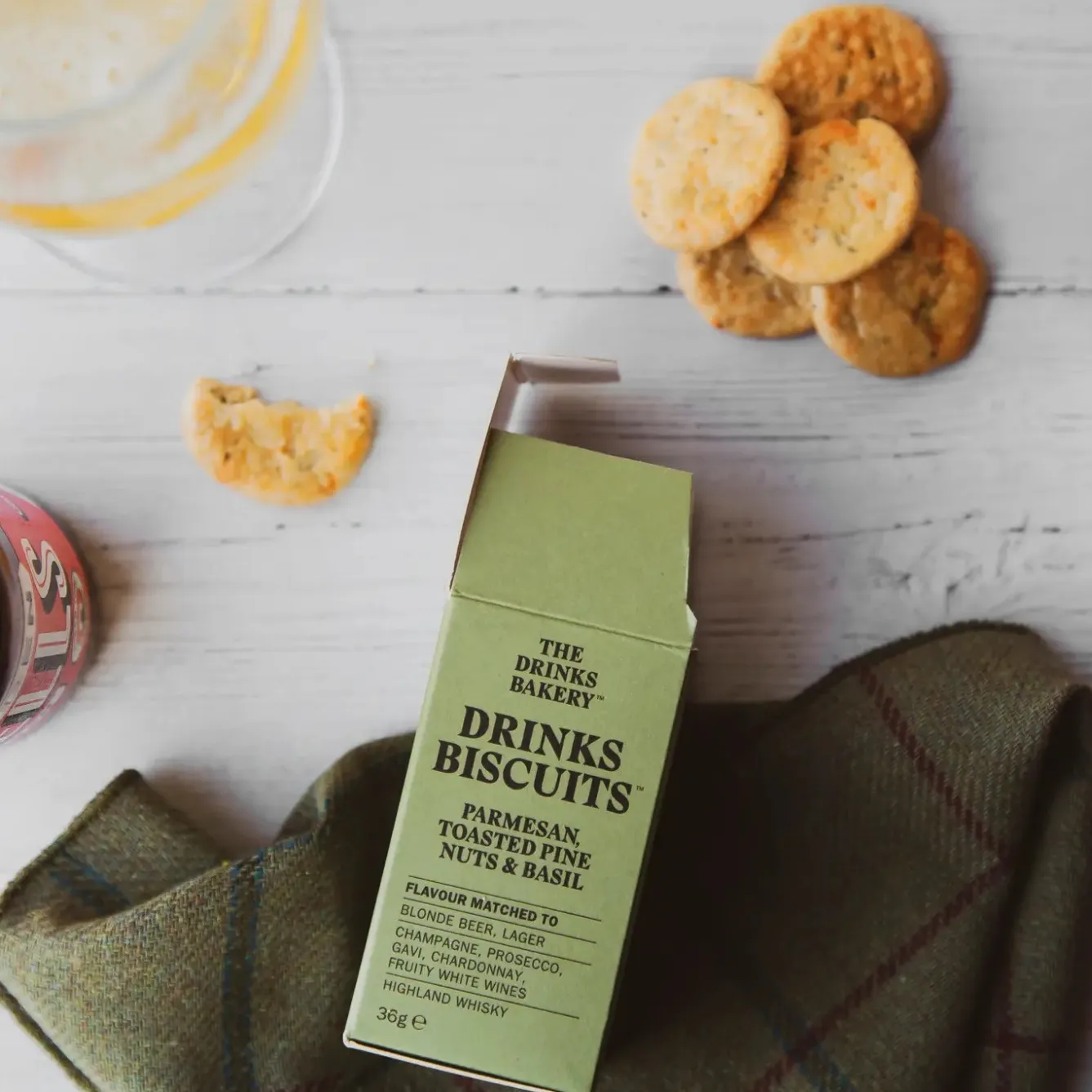 The Drinks Bakery Parmesan, Toasted Pine Nuts and Basil Drinks Biscuits 36g- Tea|Snacks & Crackers