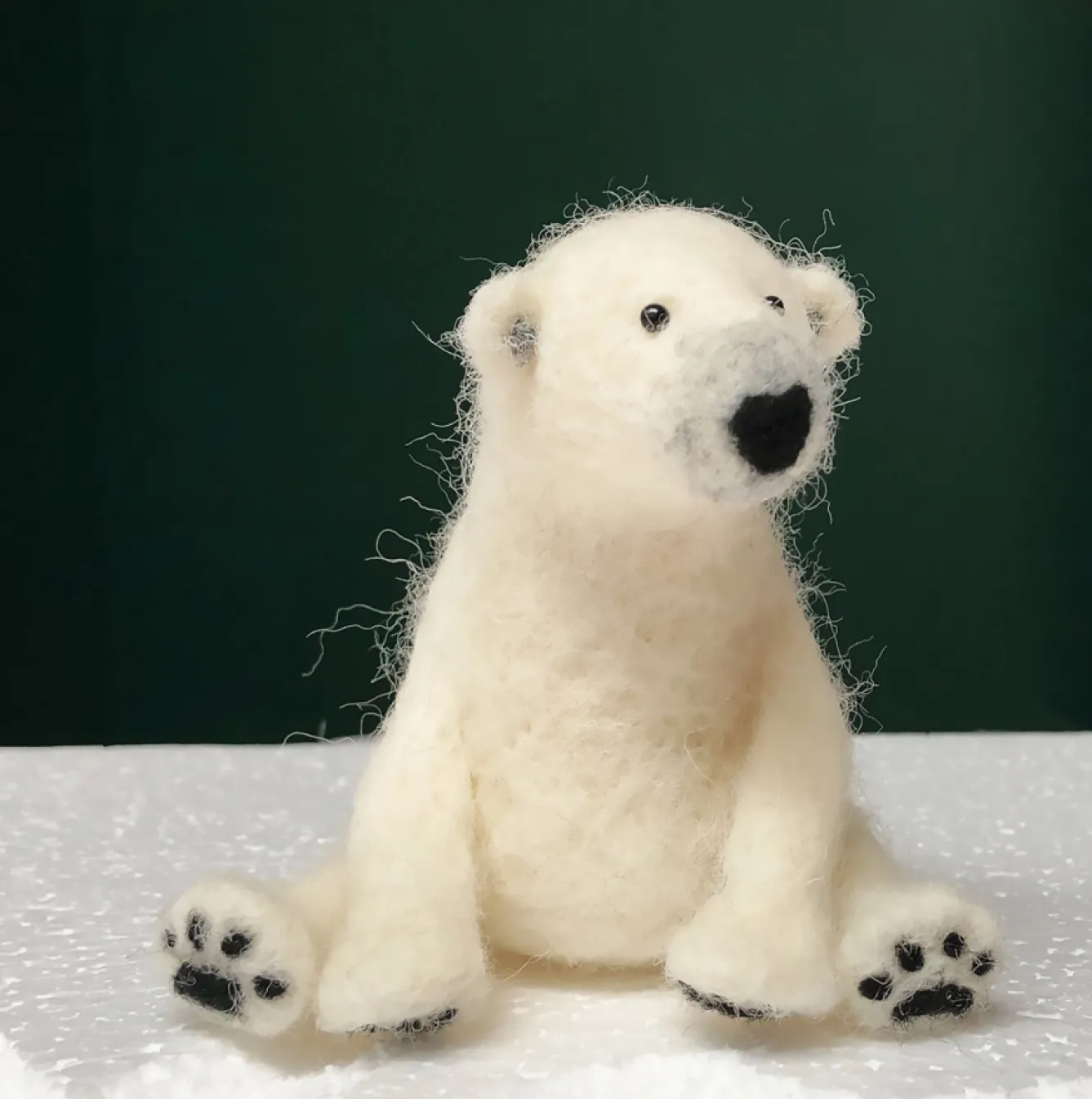 Bergin & Bath Polar Bear Needle Felting Kit- Crafts