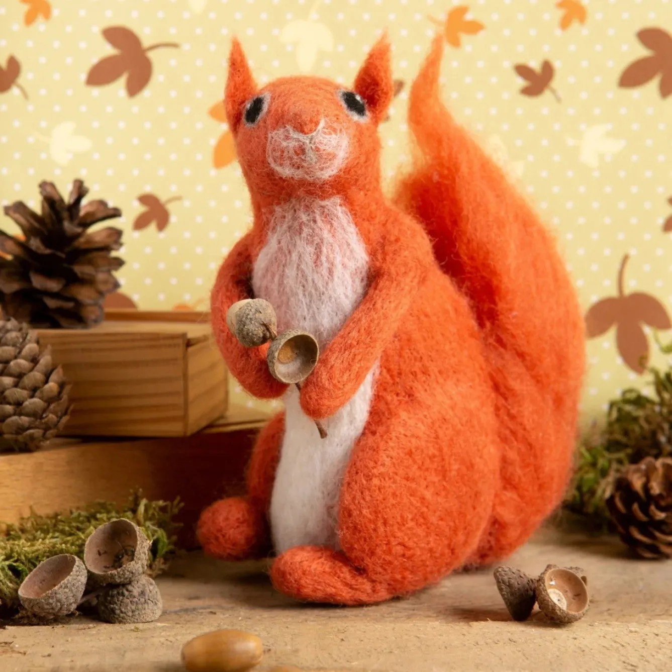 Hawthorn Handmade Red Squirrel Needle Felting Kit- Crafts|Children