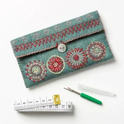 Corinne Lapierre Sewing Pouch Felt Craft Mini Kit- Crafts|Children