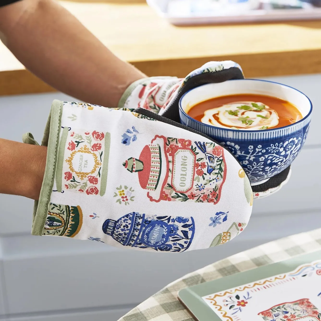 Ulster Weavers Tea Tins Micro Mitts Twin Pack- Oven Gloves/Mitts