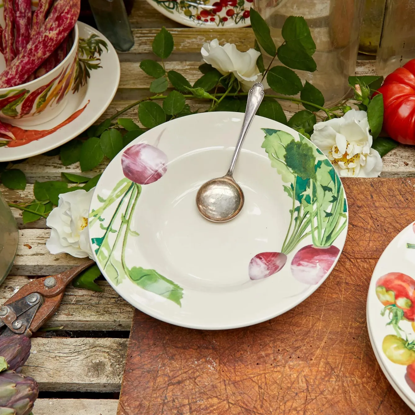 Emma Bridgewater Vegetable Garden Turnip Soup Plate- Plates