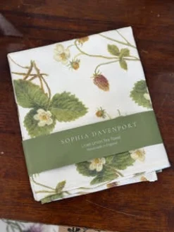 Sophia Davenport Wild Strawberry Linen Union Tea Towel- Tea|Tea Towels