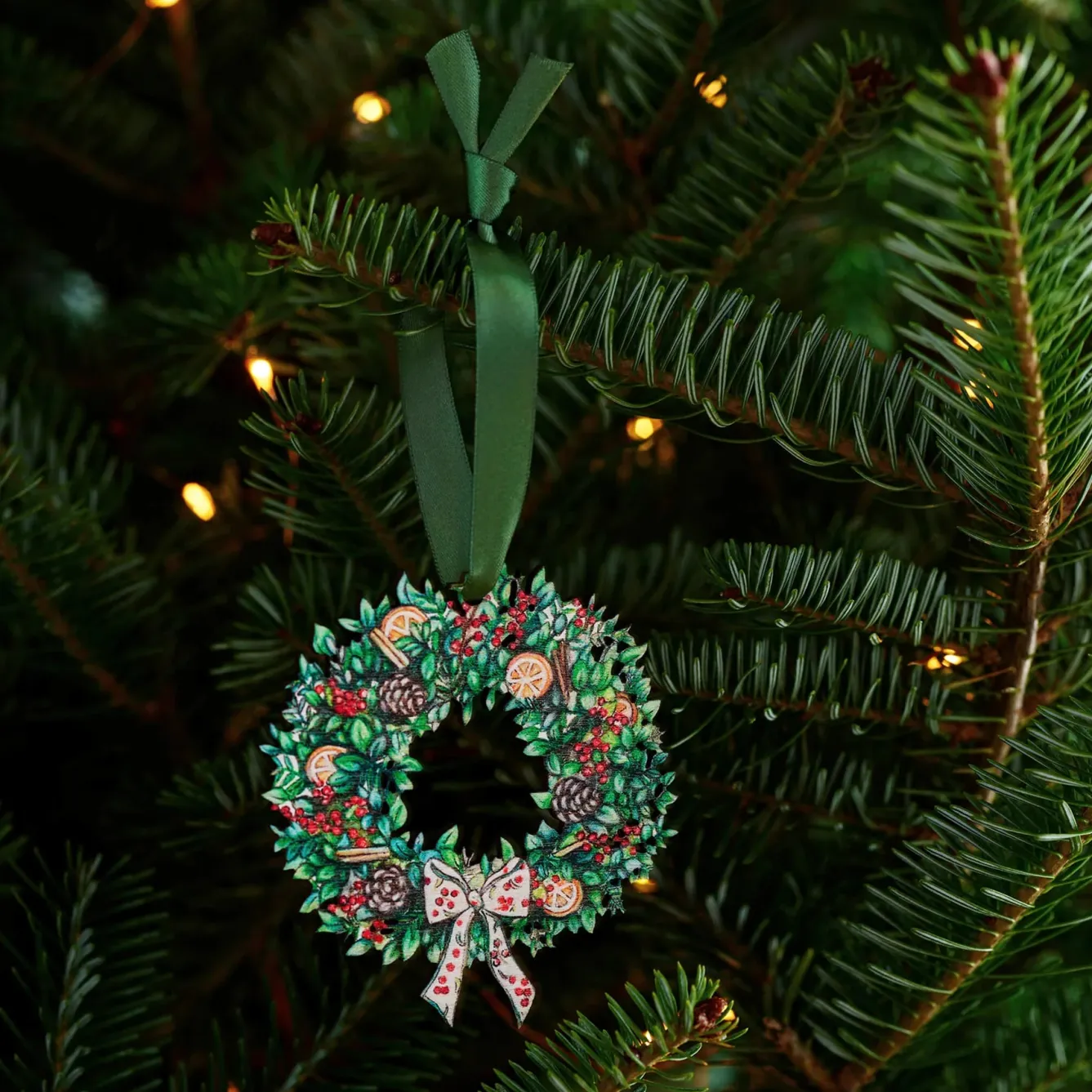Lottie Murphy Wreath Wooden Christmas Decoration- Christmas